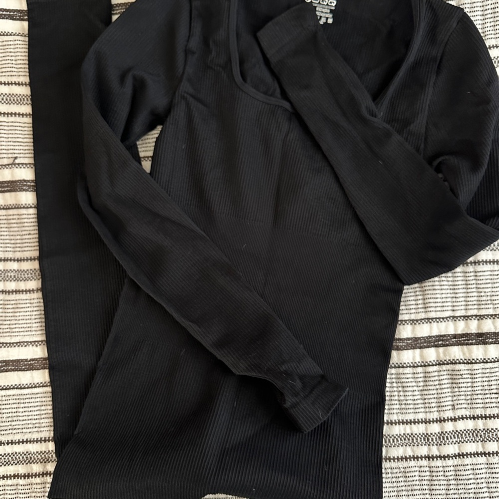 Chic Black Ribbed Jumpsuit